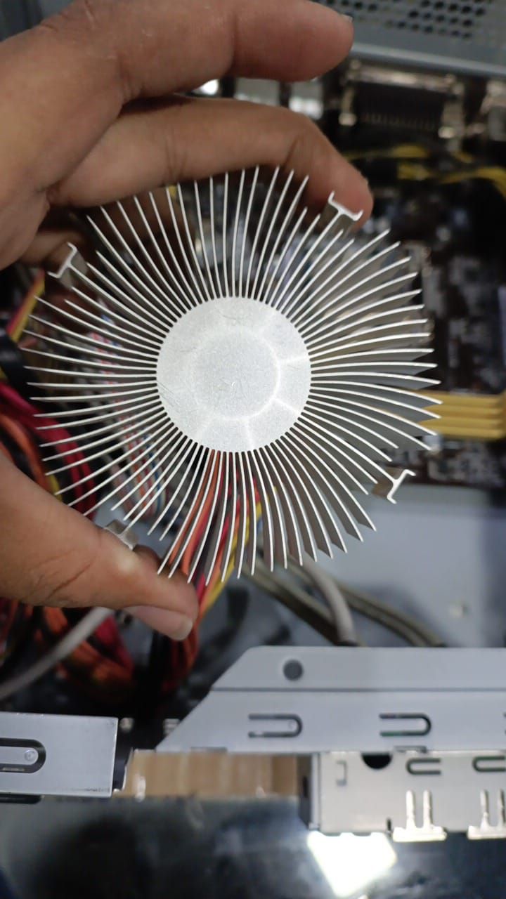 Discos y memorias organizados tras mantenimiento
